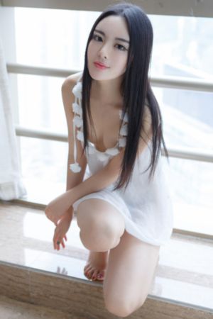 美女超碰人人免费_4K高清迅雷在线观看
