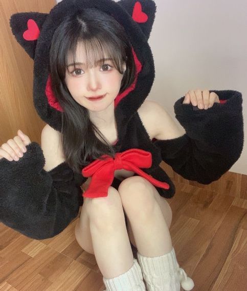 日韩丝袜翘臀美女_BDBD在线观看
