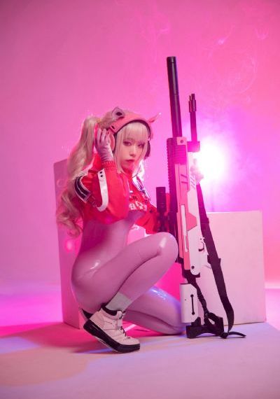 欧美另类喷水_1080高清完整版
