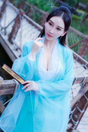 年轻的小婊3中文字_高清电影全集观看