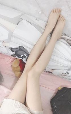 成人黑黑的肥岳视频_4K电影免费在线