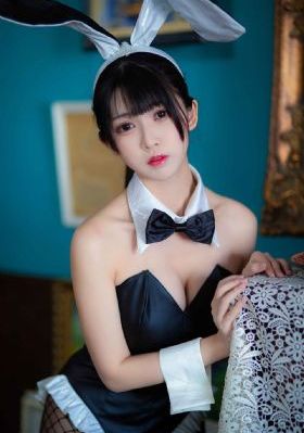 一本色道久久综av蜜桃臀_BD韩语神马影院手机在线